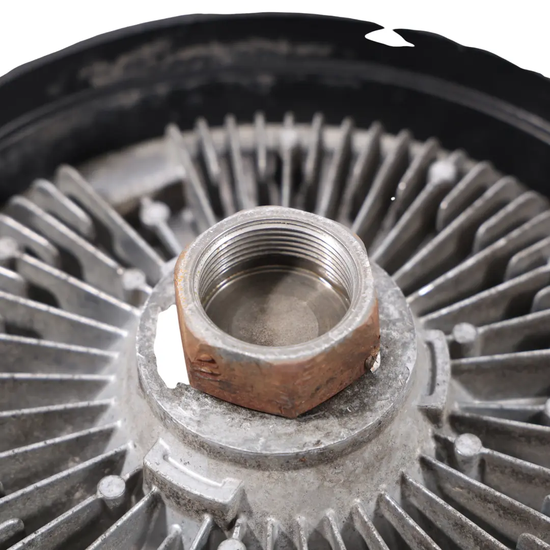 Radiator Fan Blades Motor 2.5 to Land Rover Discovery 2 L318 with Part number PGG000180 Land Rover Discovery 2 L318 Radiator Fan Blades Motor 2.5 - SKU PGG000180 - Part number PGG000180