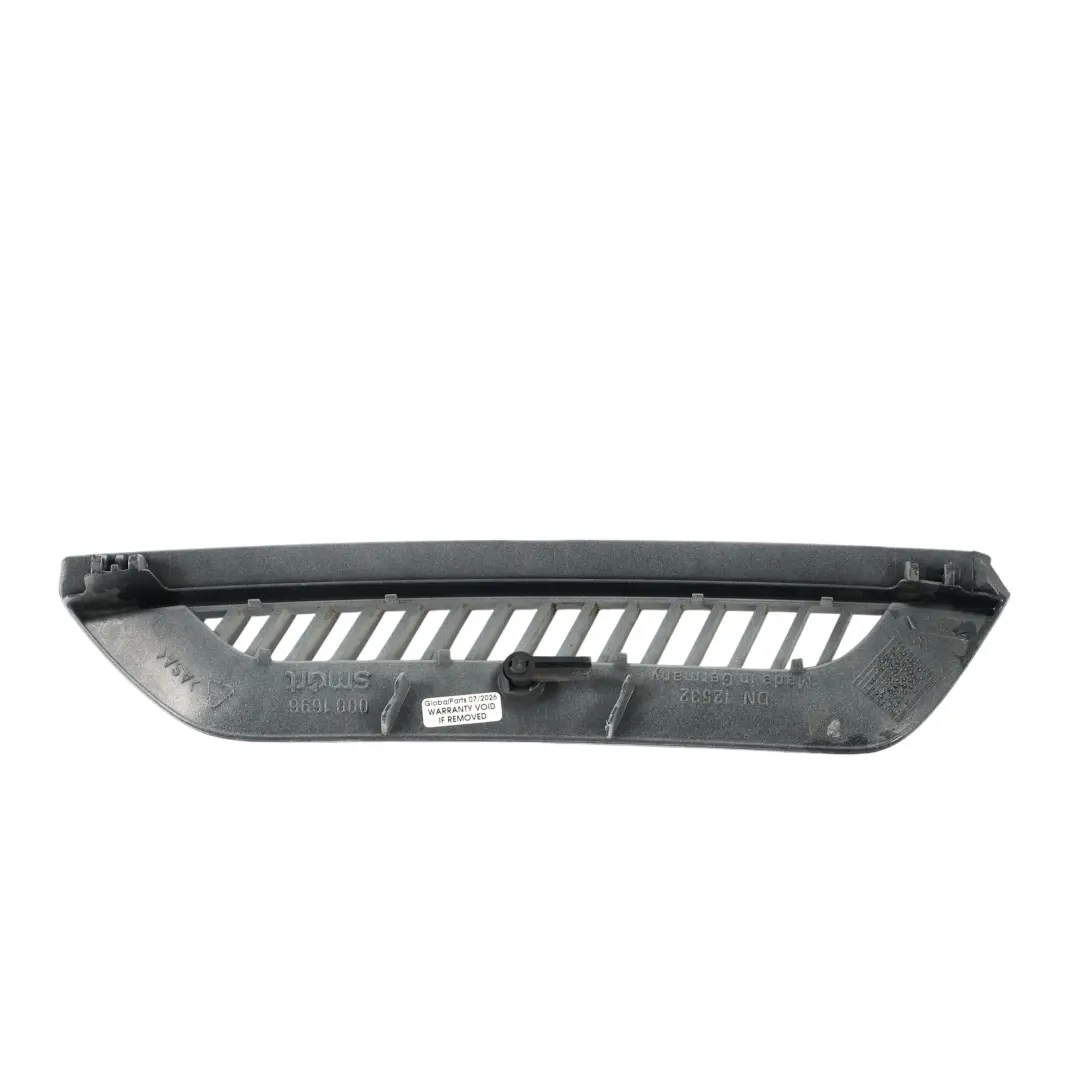 Smart C450 Grille Panneau Cache Enjoliveur Droit - SKU Q0001696V013C49L00 - Numéro de pièce Q0001696V013C49L00