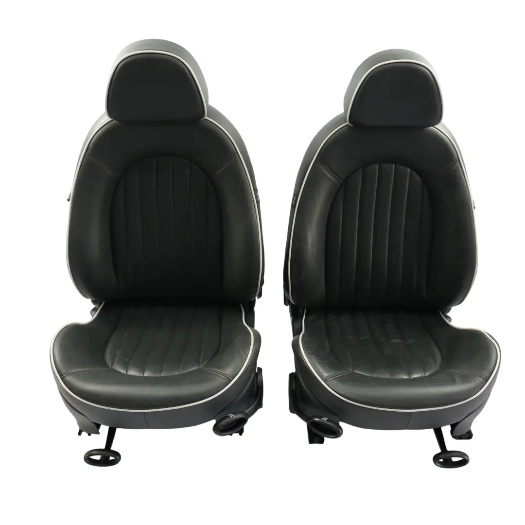 Asientos Deportivos Cuero Inglés Negro Delantero Trasero Acera KIT SET para Mini R52 con número de pieza R52-SPORT-ENGLISH-LEATHER-SEATS-BLACK-SET-LNPN Mini R52 Asientos Deportivos Cuero Inglés Negro Delantero Trasero Acera KIT SET - SKU R52-SPORT-ENGLISH-LEATHER-SEATS-BLACK-SET-LNPN - Número de pieza R52-SPORT-ENGLISH-LEATHER-SEATS-BLACK-SET-LNPN