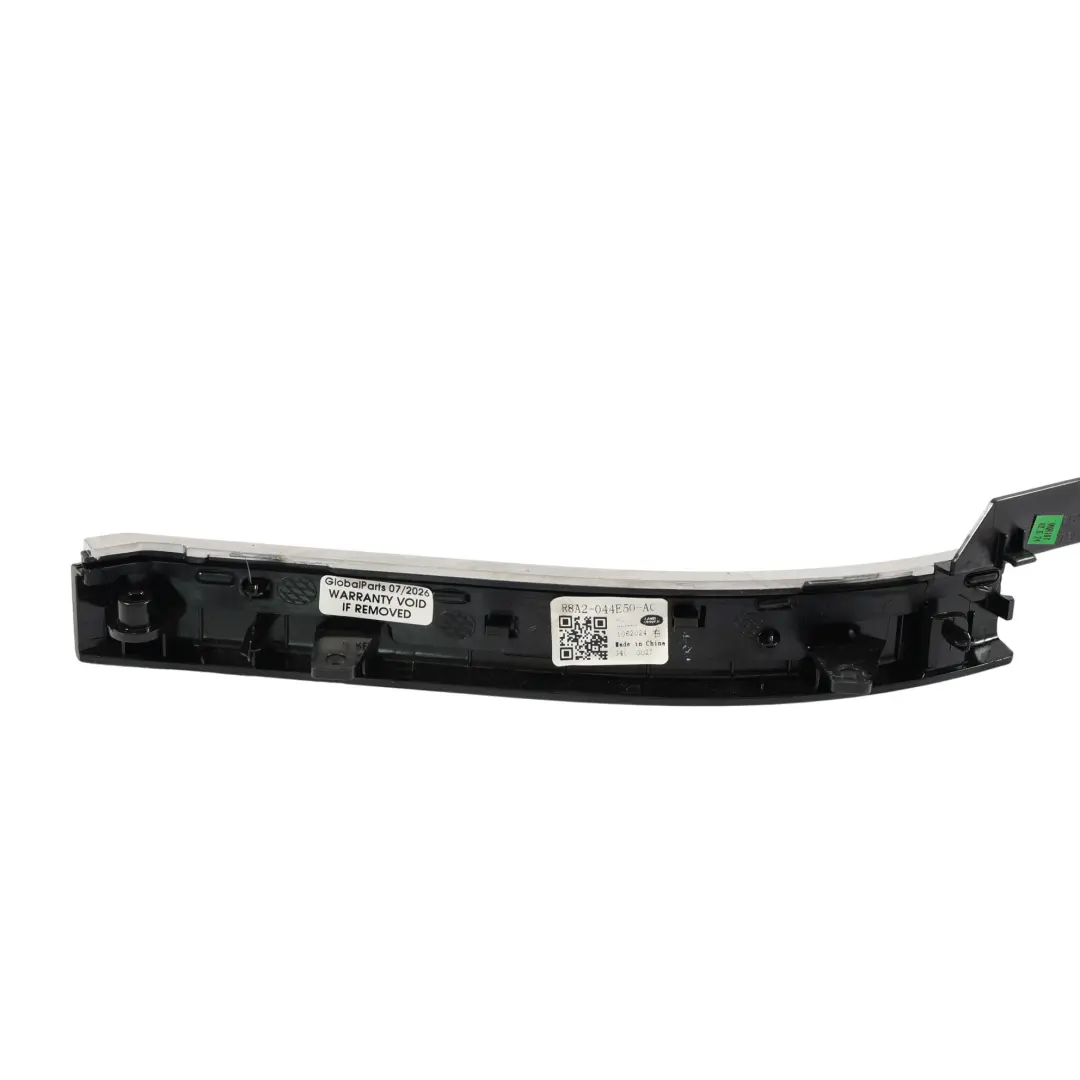 Striscia Finiture Console Pavimento Destra per Land Rover Evoque L551 con numero di parte R8A2-044E50-AC Land Rover Evoque L551 Striscia Finiture Console Pavimento Destra - SKU R8A2-044E50-AC - Numero di parte R8A2-044E50-AC