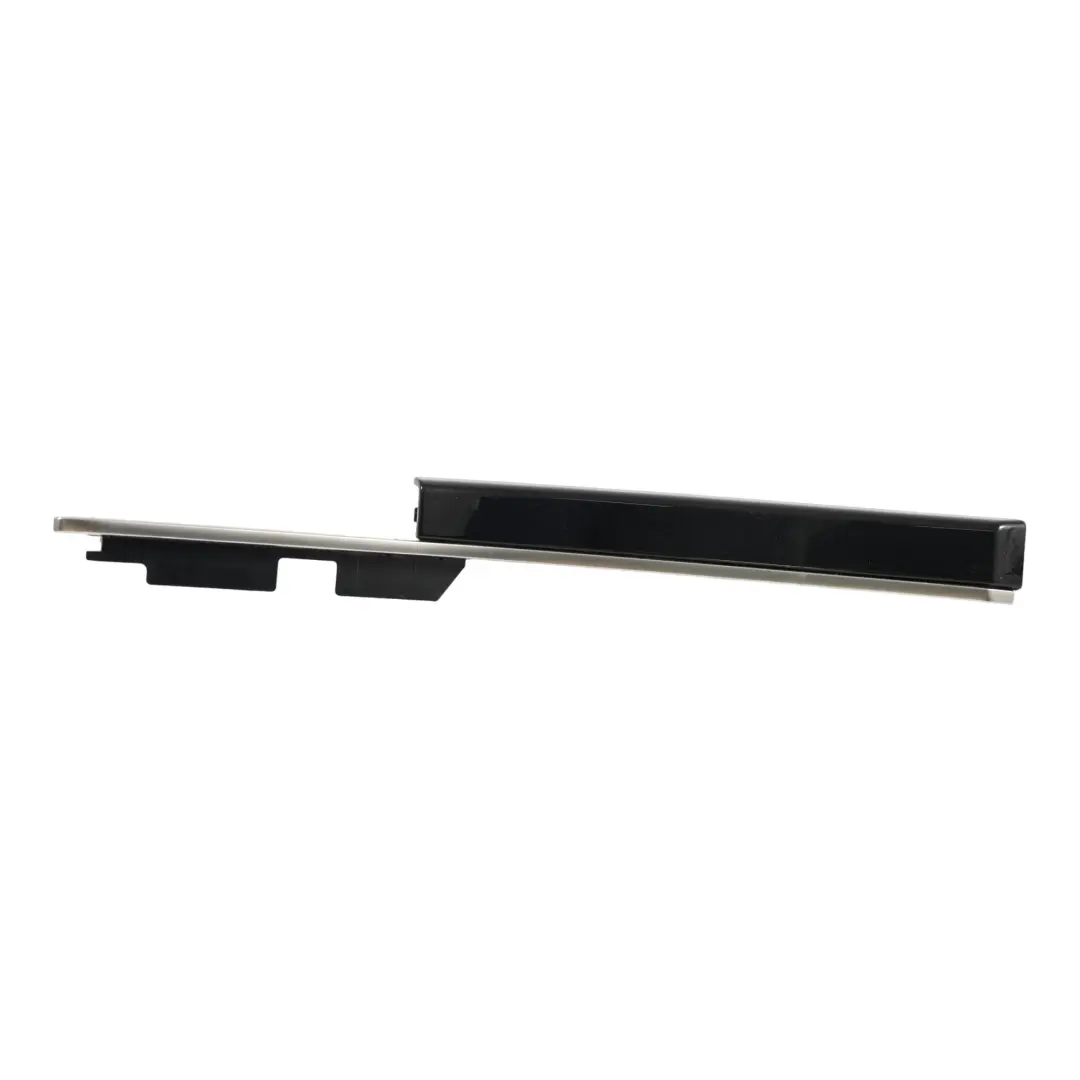 Mittelkonsole Zierleiste Links L551 für Land Rover mit Teilenummer R8A2-044E51-AC Land Rover Mittelkonsole Zierleiste Links L551 - SKU R8A2-044E51-AC - Teilenummer R8A2-044E51-AC