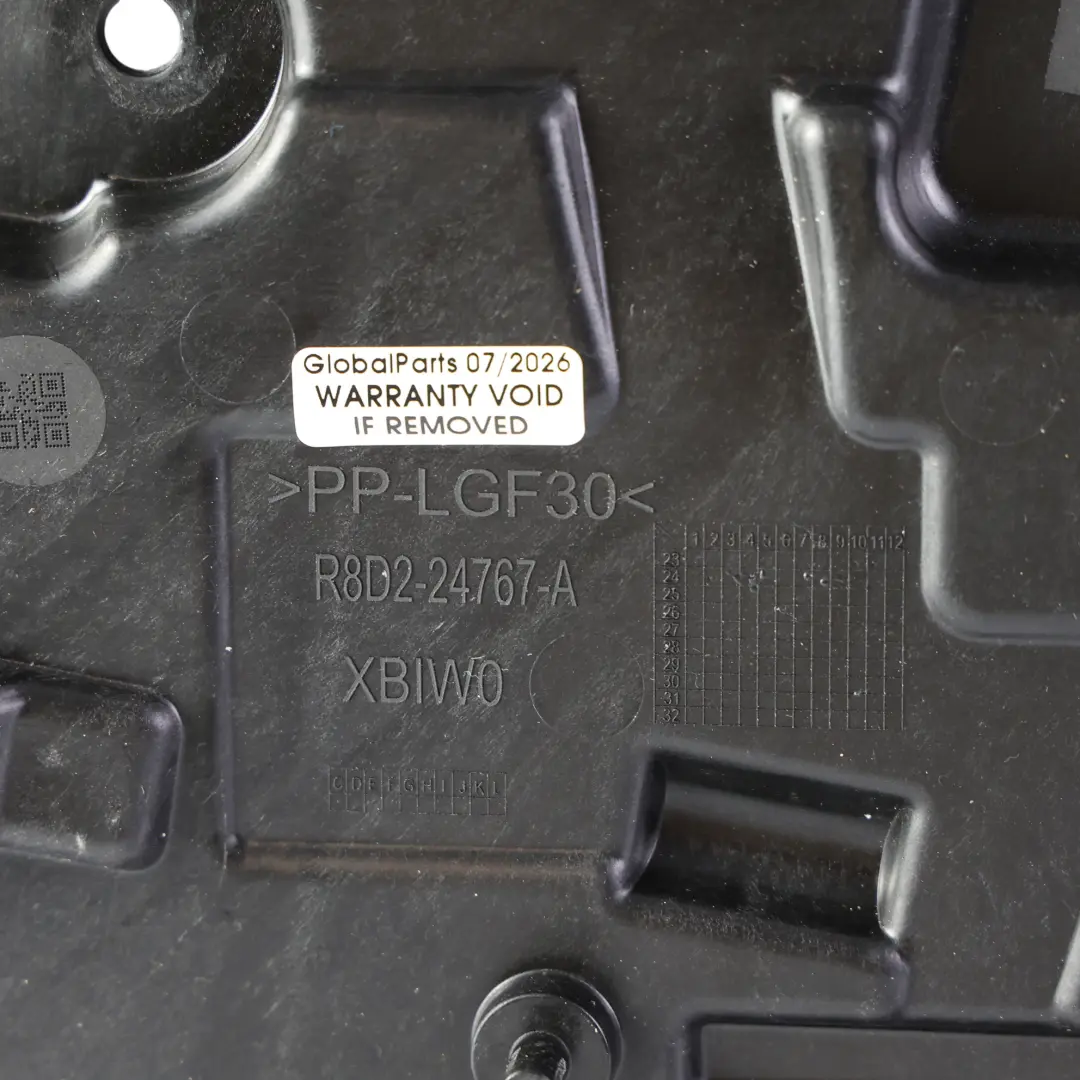 Pannello Porta Posteriore Sinistro per Range Rover Evoque L551 con numero di parte R8D2-24767-A Range Rover Evoque L551 Pannello Porta Posteriore Sinistro - SKU R8D2-24767-AC - Numero di parte R8D2-24767-A