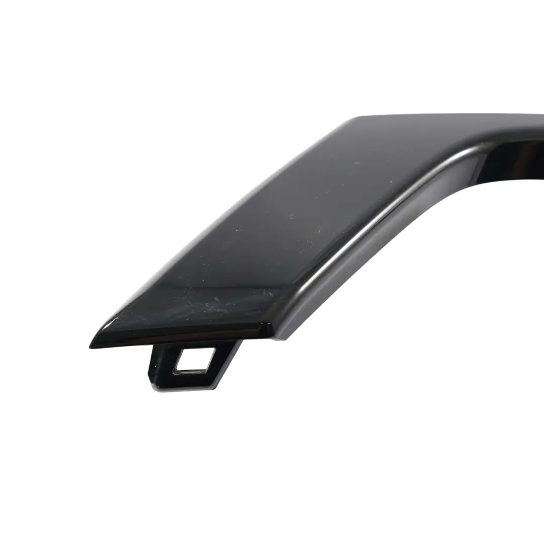 Range Rover Evoque L551 Finitura Paraurti Posteriore Sinistra - SKU R8D2-75019-CA - Numero di parte R8D2-75019-CA