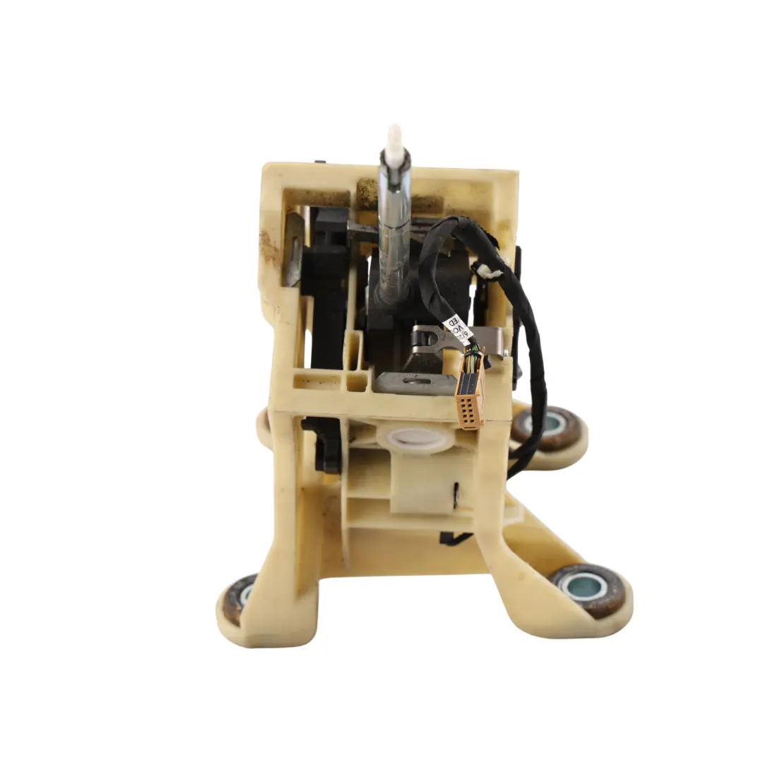 Gearbox Shift Selector Lever to Volkswagen Transporter T5 Automatic with Part number 7H0713025B Volkswagen Transporter T5 Automatic Gearbox Shift Selector Lever - SKU RHD-7H0713025B-1 - Part number 7H0713025B