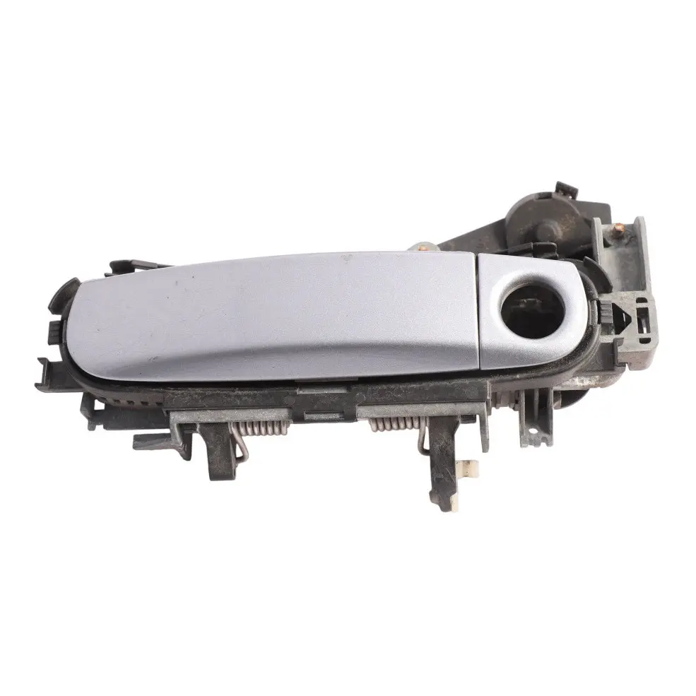 Door Grab Handle Front Right O/S Akoya Silver Metallic - Y7H to Audi A3 8P with Part number 8E2837208 Audi A3 8P Door Grab Handle Front Right O/S Akoya Silver Metallic - Y7H - SKU RHD-8E2837208-ASI - Part number 8E2837208