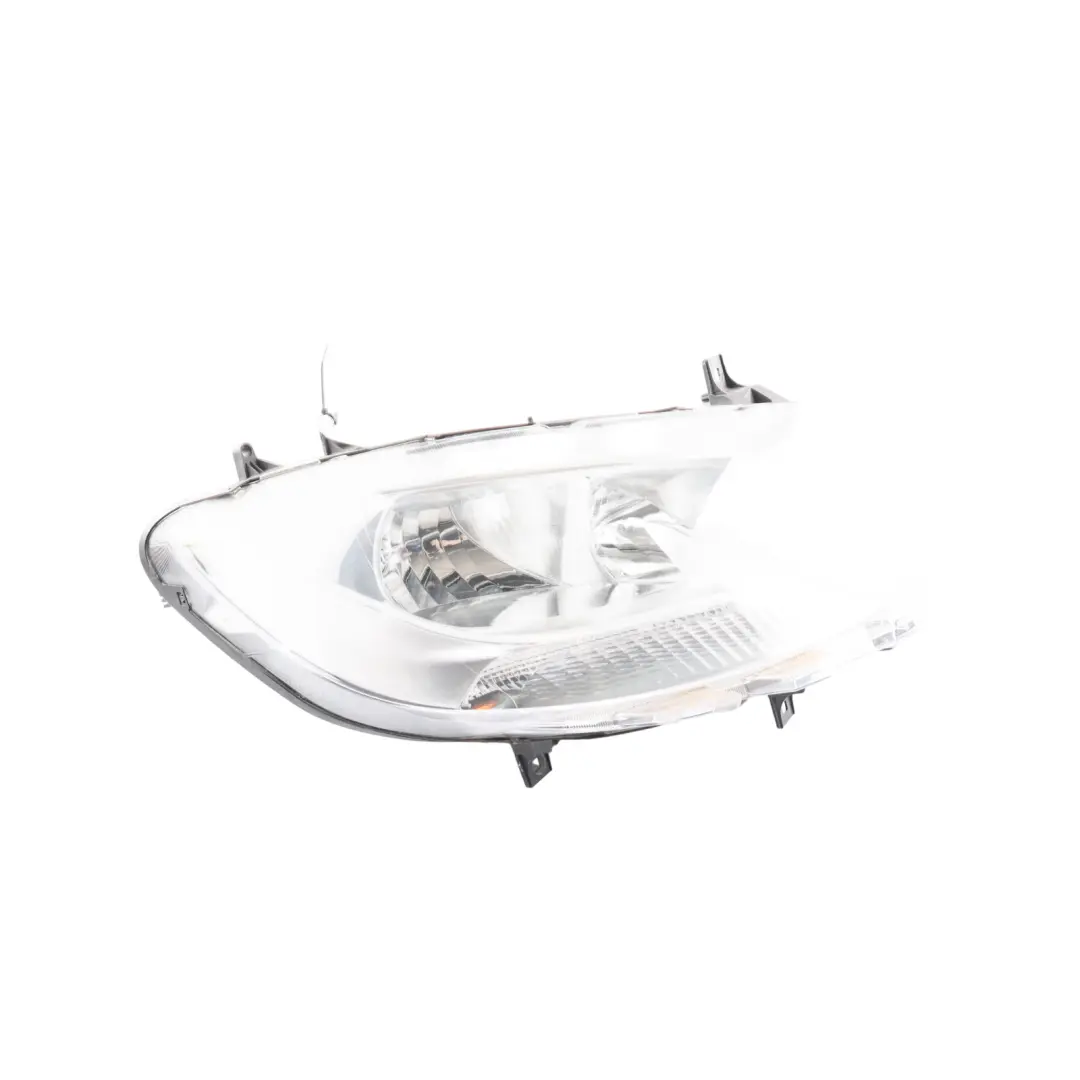 W907 W910 Headlamp Front Light Lamp Halogen Right O/S to Mercedes with Part number A9109060300 Mercedes W907 W910 Headlamp Front Light Lamp Halogen Right O/S - SKU RHD-A9109060300 - Part number A9109060300