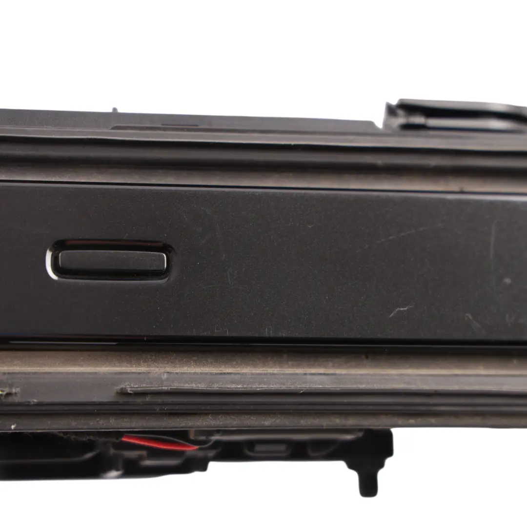 Door Handle Front Left N/S Santorini Black - 820 to Range Rover L560 with Part number J8A2-22401-AH Range Rover L560 Door Handle Front Left N/S Santorini Black - 820 - SKU RHD-J8A2-22401-AH-SAB - Part number J8A2-22401-AH
