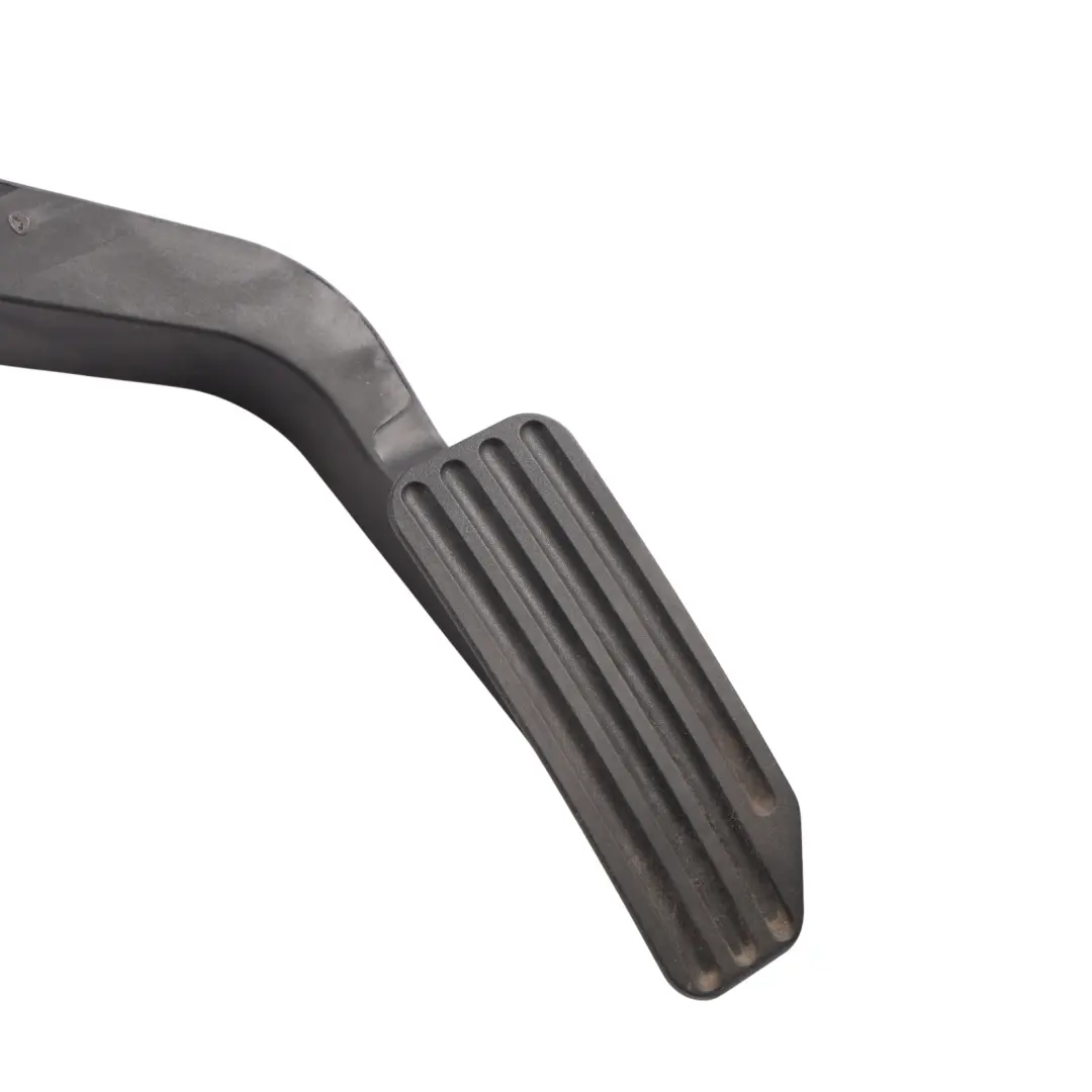 Accelerator Pedal Manual to Range Rover Evoque L538 Land Rover L550 with Part number LR061005 Range Rover Evoque L538 Land Rover L550 Accelerator Pedal Manual - SKU RHD-LR061005 - Part number LR061005