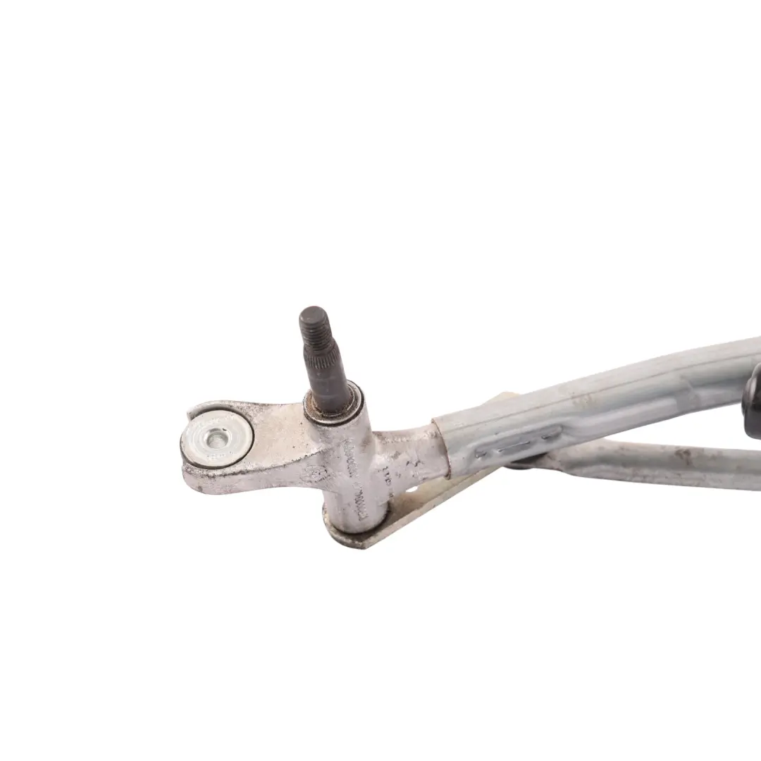 Front Wiper Motor Linkage Assembly to Range Rover Velar L560 with Part number LR093415 Range Rover Velar L560 Front Wiper Motor Linkage Assembly - SKU RHD-LR093415 - Part number LR093415