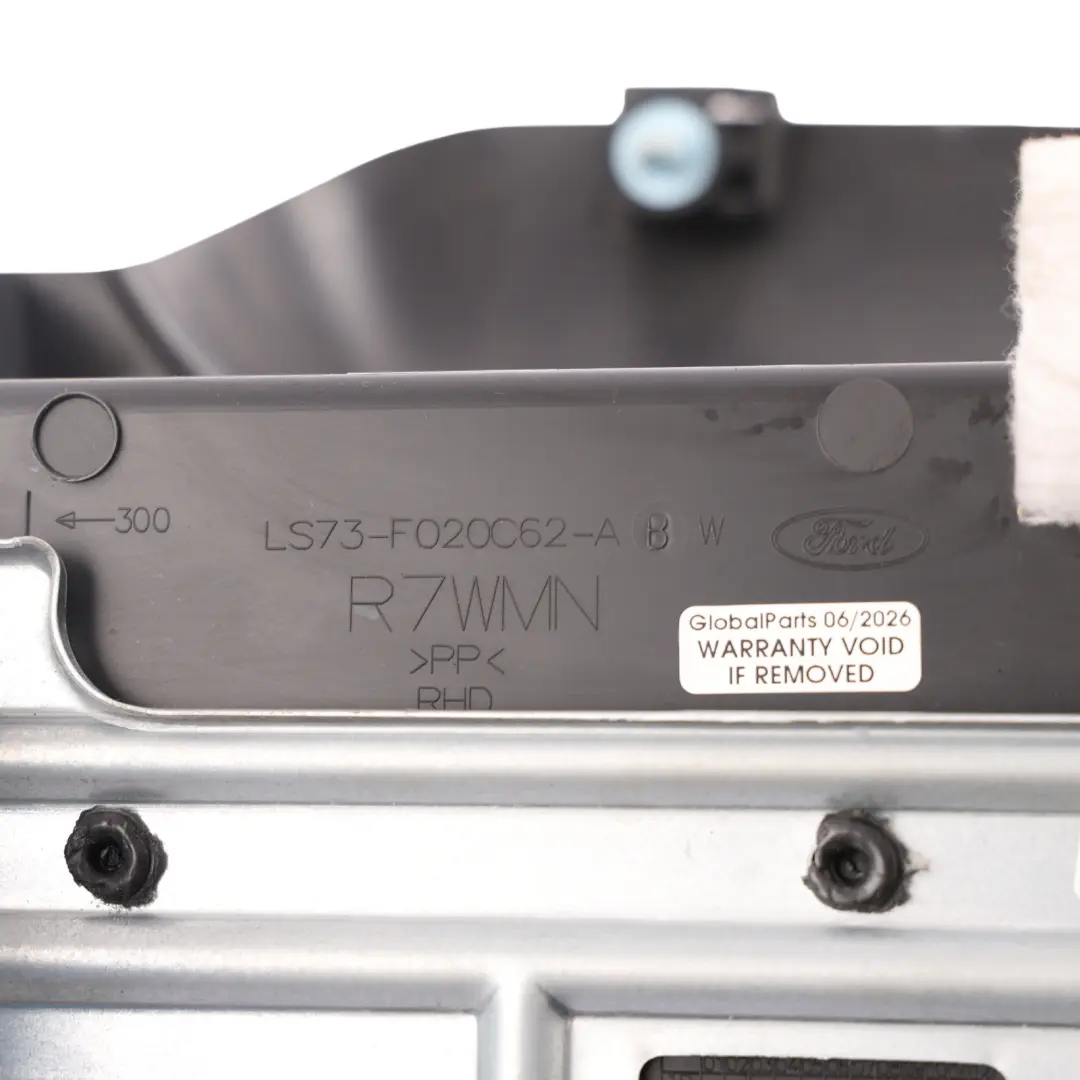 Mk5 Fuse Box Cover Panel Housing Lid LS73-F020C62-AB to Ford Mondeo with Part number LS73-F020C62-ABW Ford Mondeo Mk5 Fuse Box Cover Panel Housing Lid LS73-F020C62-AB - SKU RHD-LS73-F020C62-ABW - Part number LS73-F020C62-ABW