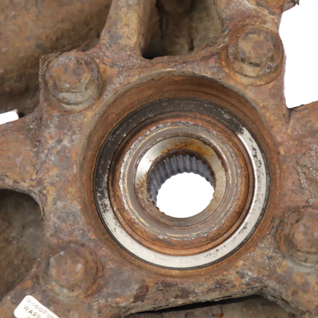 Carrier Knuckle Hub Right O/S to Land Rover Discovery 3 L319 Wheel with Part number RUB000224 Land Rover Discovery 3 L319 Wheel Carrier Knuckle Hub Right O/S - SKU RUB000224 - Part number RUB000224