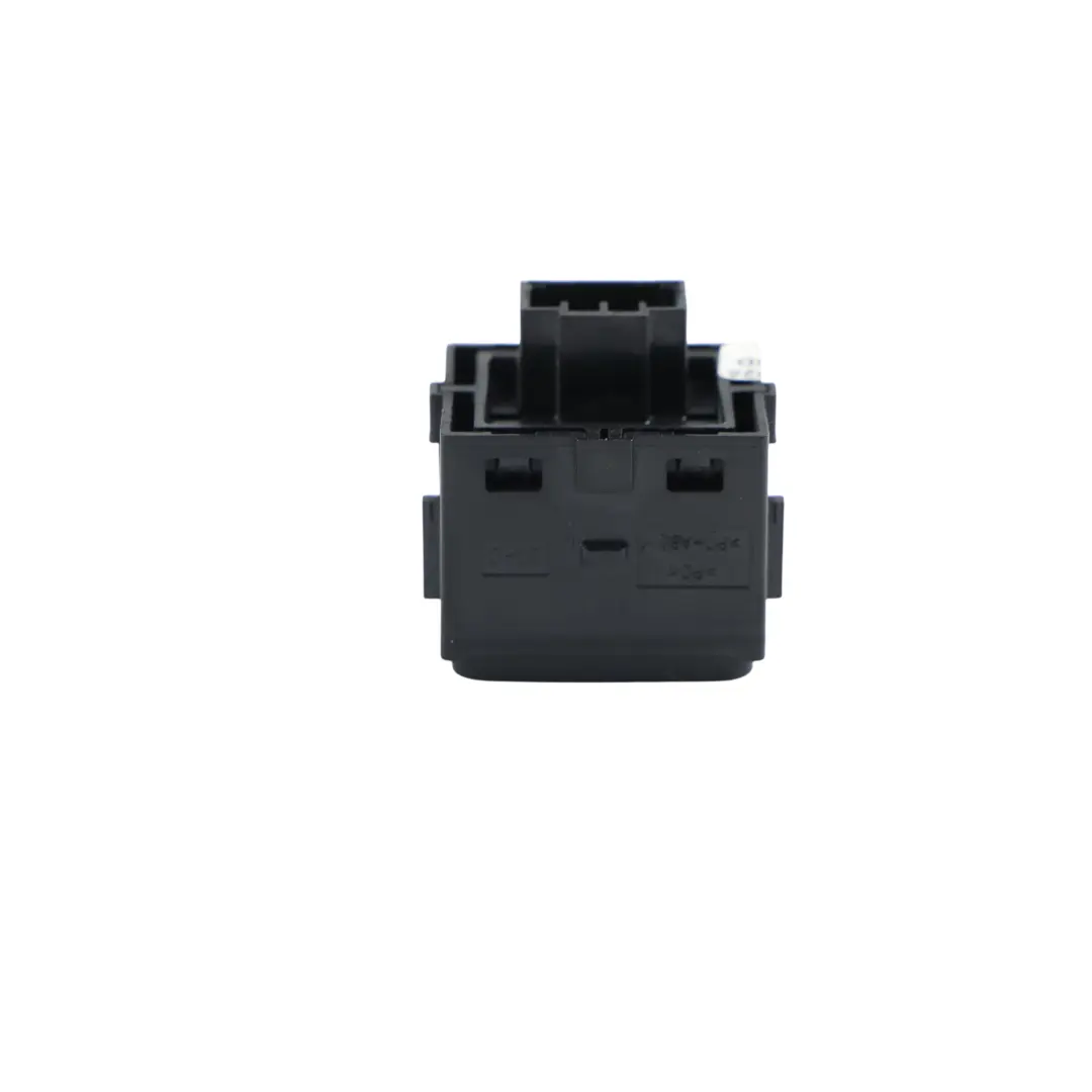 Trunk Boot Lid Tailgate Switch 1AD- to Land Rover Range Rover Evoque L551 with Part number SAL550B Land Rover Range Rover Evoque L551 Trunk Boot Lid Tailgate Switch 1AD- - SKU SAL550B - Part number SAL550B