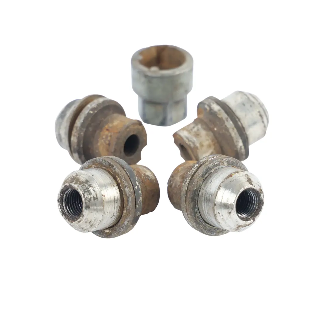 Land Rover Discovery 2 L319 L318 Set Tuercas Pernos Rueda - SKU STC3420 - Número de pieza STC3420