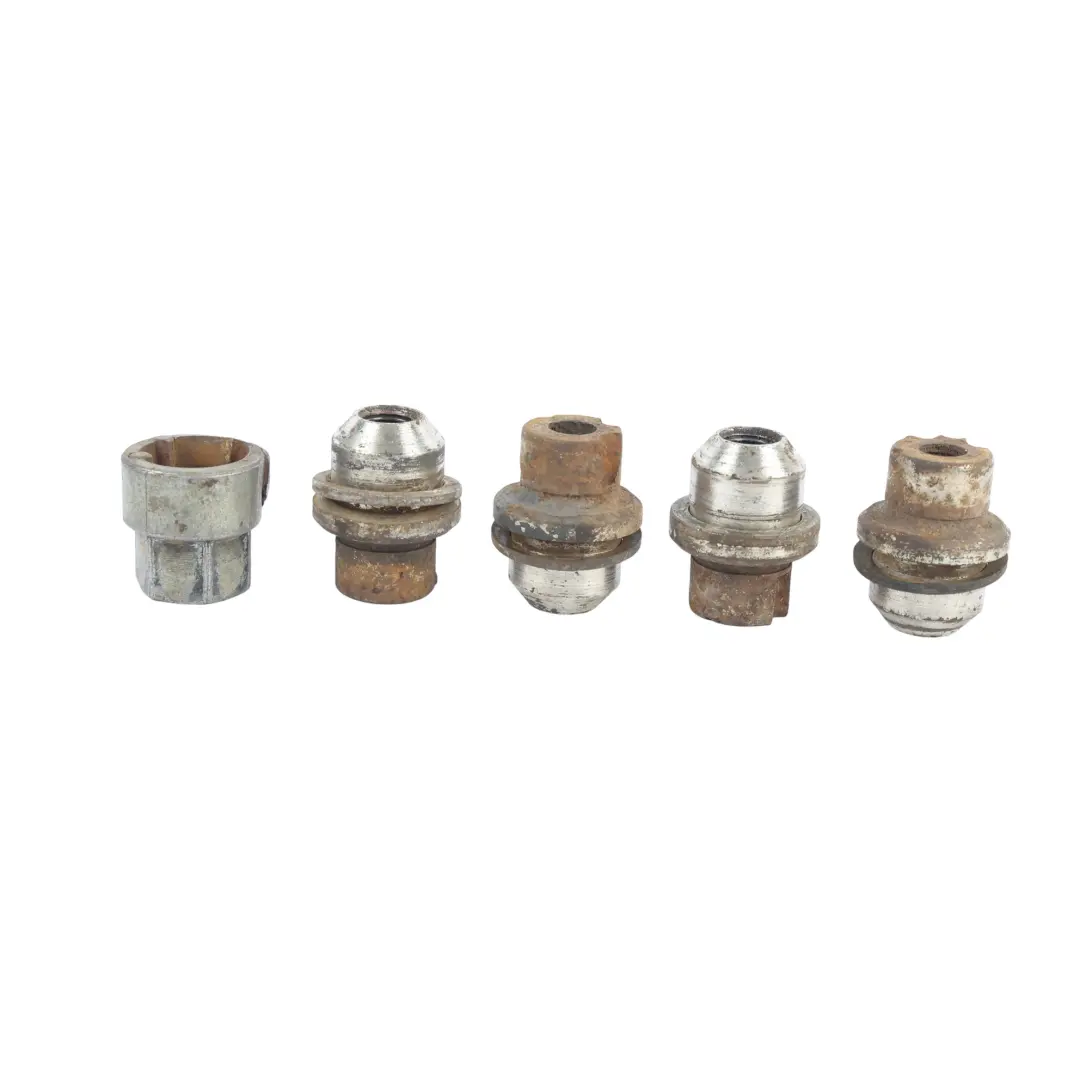 Land Rover Discovery 2 L319 L318 Set Tuercas Pernos Rueda - SKU STC3420 - Número de pieza STC3420