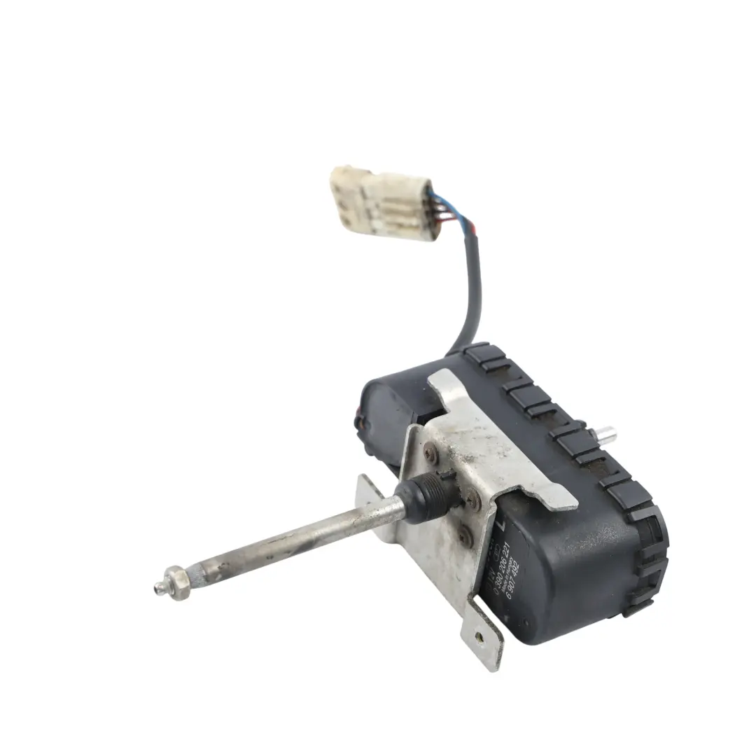 Range Rover L322 Front Headlight Wiper Motor Left N/S - SKU XBS000010 - Part number XBS000010