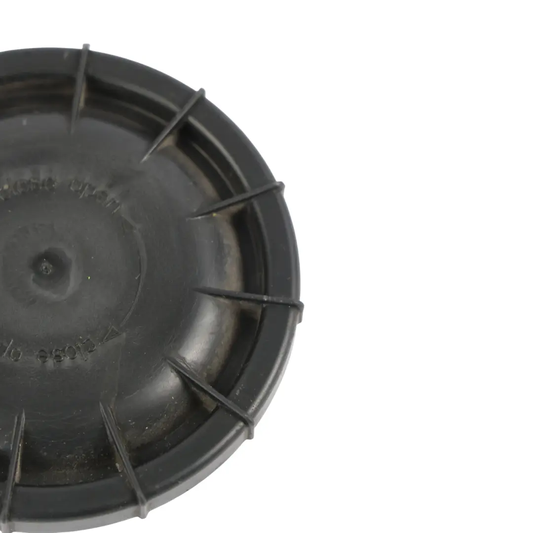Cornering Lamp High Beam Bulb Cover Lid Cap to Range Rover Sport L320 with Part number XCA500080 Range Rover Sport L320 Cornering Lamp High Beam Bulb Cover Lid Cap - SKU XCA500080 - Part number XCA500080