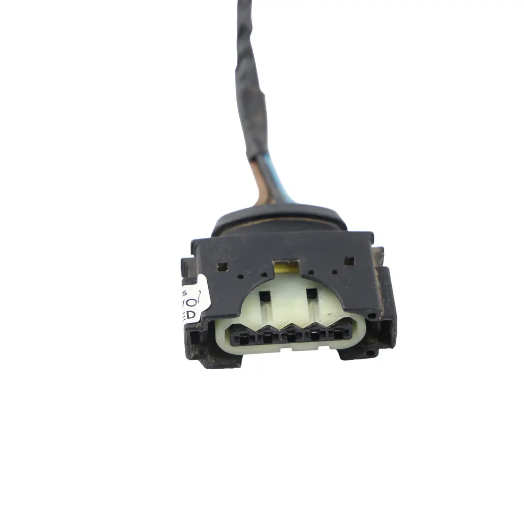 Tail Light Lamp Plug Wiring Cable Right O/S to Range Rover L322 Rear with Part number XFB000257 Range Rover L322 Rear Tail Light Lamp Plug Wiring Cable Right O/S - SKU XFB000257-2 - Part number XFB000257
