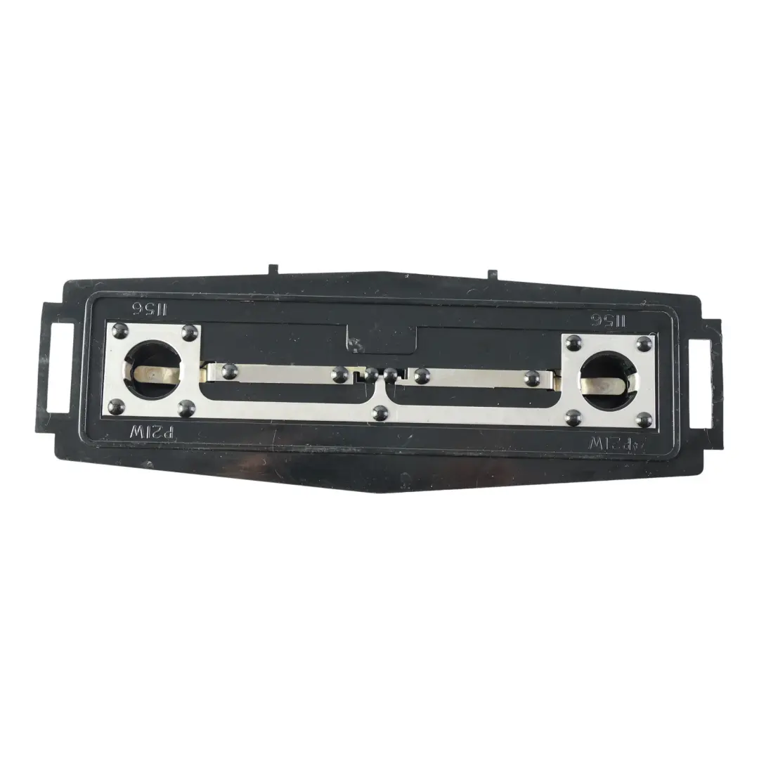 Land Rover Discovery L318 Supporto Lampada Posteriore Sinistro Destro - SKU XFM100310 - Numero di parte XFM100310