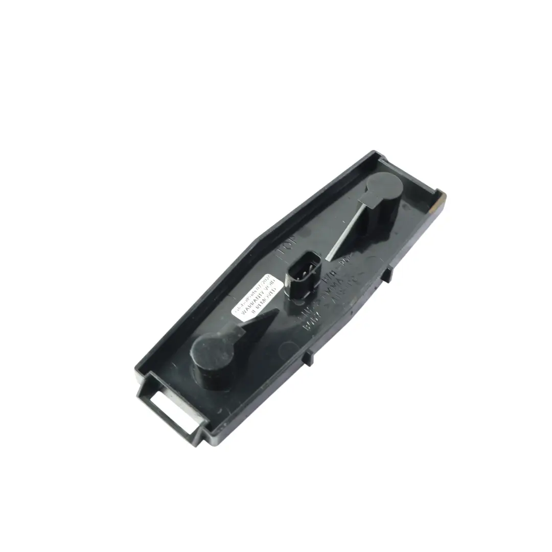 Supporto Lampada Posteriore Sinistro Destro per Land Rover Discovery L318 con numero di parte XFM100310 Land Rover Discovery L318 Supporto Lampada Posteriore Sinistro Destro - SKU XFM100310 - Numero di parte XFM100310