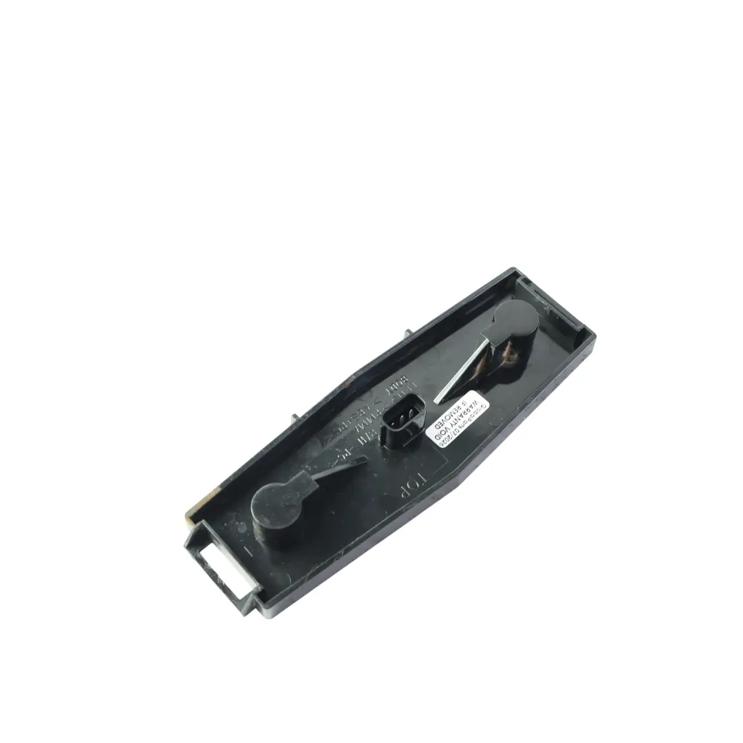Support Ampoule Feu Arrière Gauche Droit pour Land Rover Discovery L318 à propos du numéro de pièce XFM100310 Land Rover Discovery L318 Support Ampoule Feu Arrière Gauche Droit - SKU XFM100310 - Numéro de pièce XFM100310
