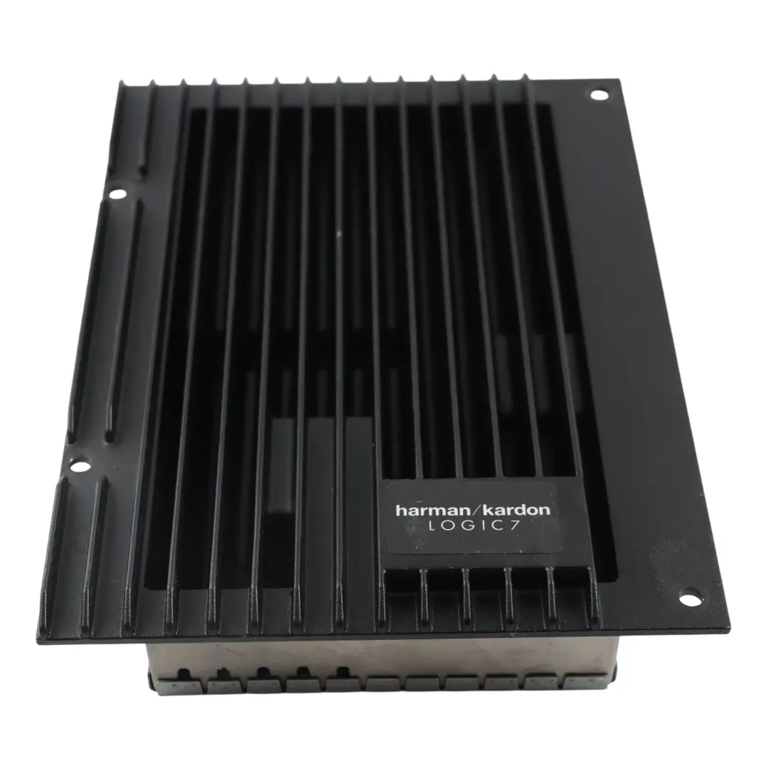 Amplificatore Radio Harman Kardon Logic 7 per Land Rover Discovery 3 L319 con numero di parte XQK500103 Land Rover Discovery 3 L319 Amplificatore Radio Harman Kardon Logic 7 - SKU XQK500103 - Numero di parte XQK500103