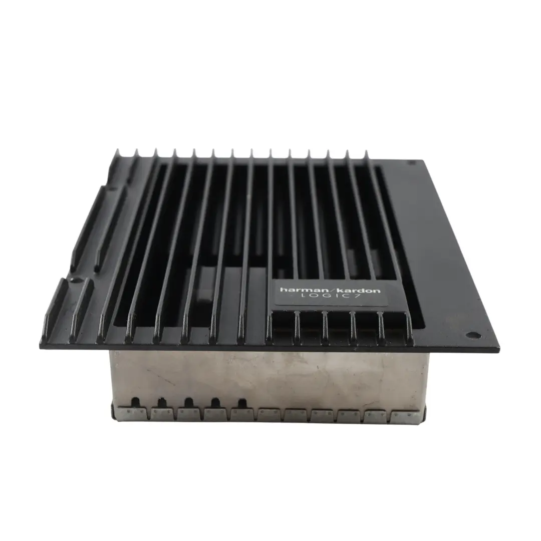 Amplificatore Radio Harman Kardon Logic 7 per Land Rover Discovery 3 L319 con numero di parte XQK500103 Land Rover Discovery 3 L319 Amplificatore Radio Harman Kardon Logic 7 - SKU XQK500103 - Numero di parte XQK500103