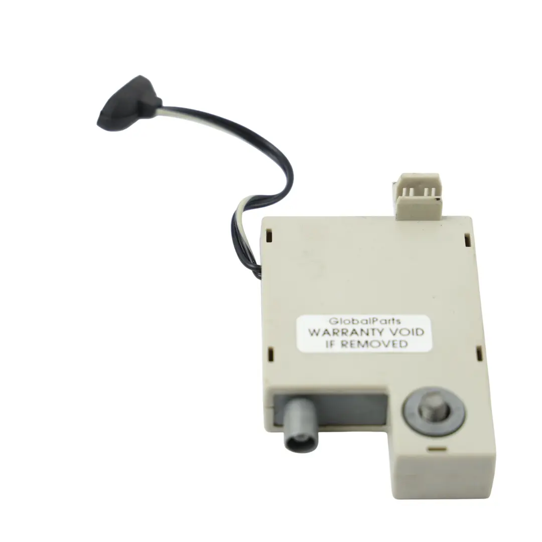 Land Rover Discovery 3 Module Amplificateur Antenne ECU - SKU XUC000072A - Numéro de pièce XUC000072A