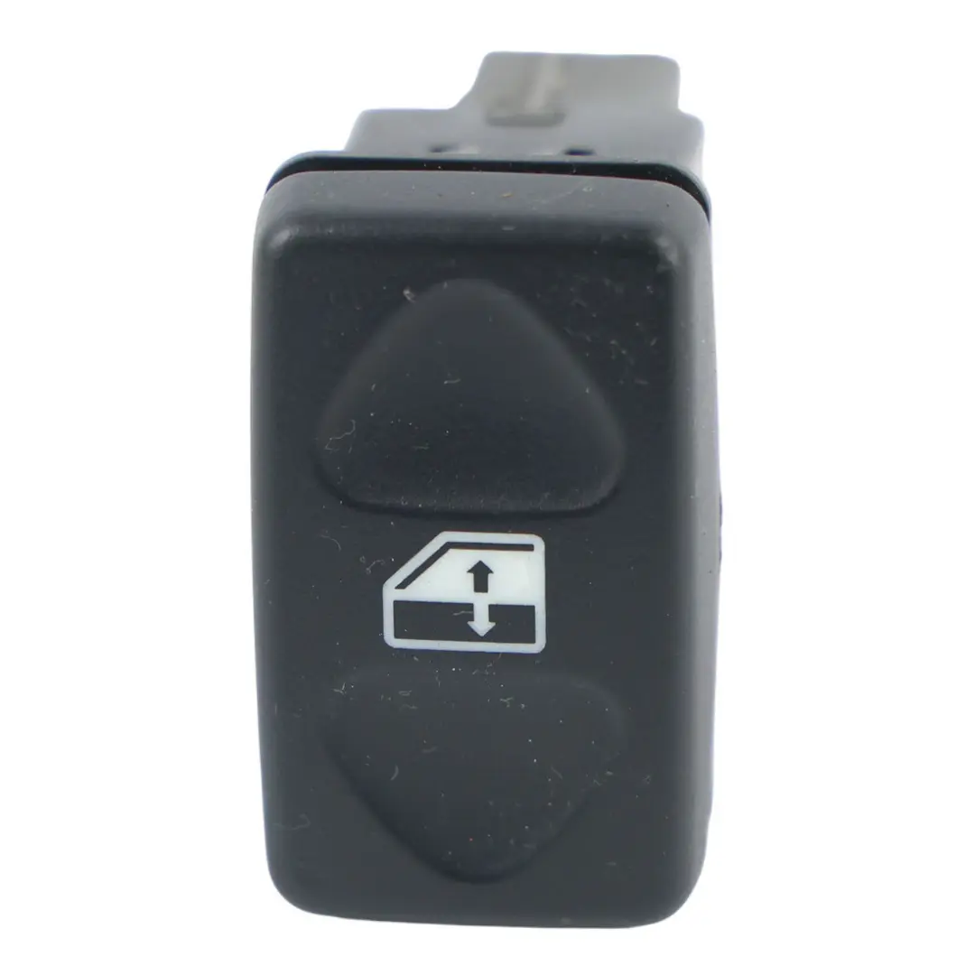 Land Rover Discovery 2 L318 Interruptor Elevalunas Ventana Trasera - SKU YUF000200PUY - Número de pieza YUF000200PUY