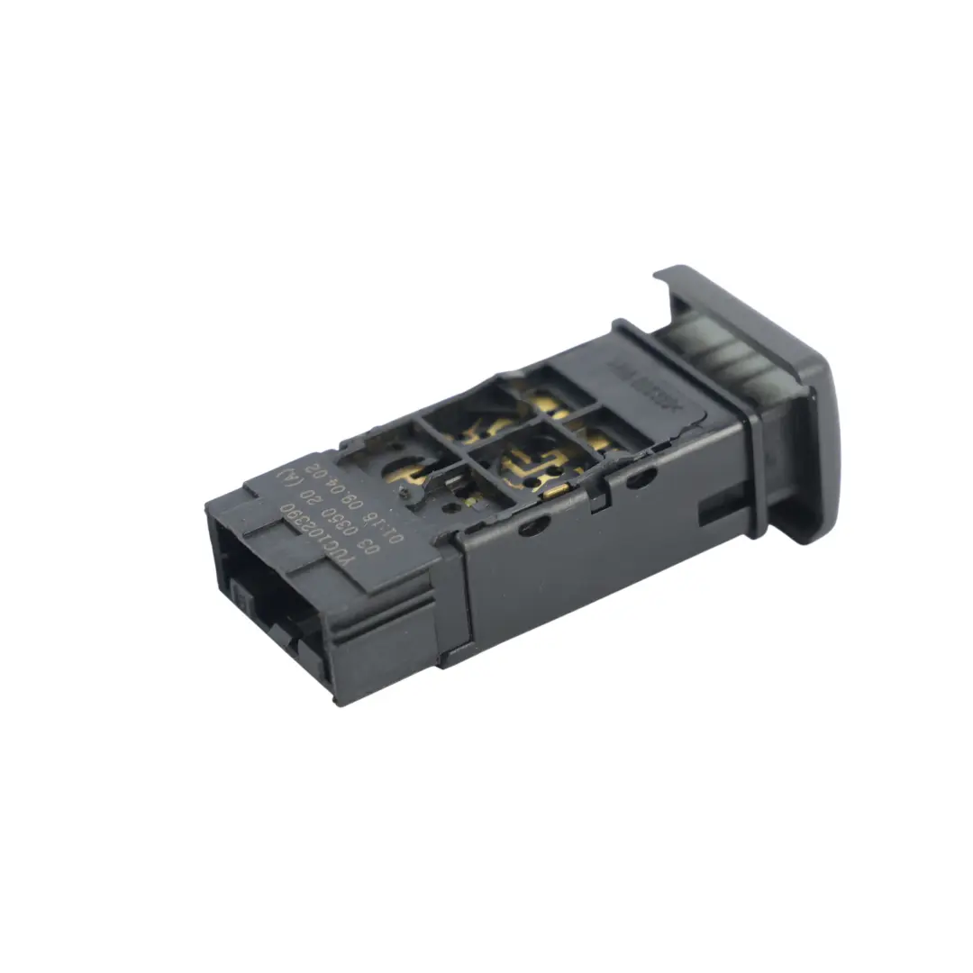 Land Rover Discovery 2 L318 Fuel Flap Release Switch Button - SKU YUG102390 - Part number YUG102390