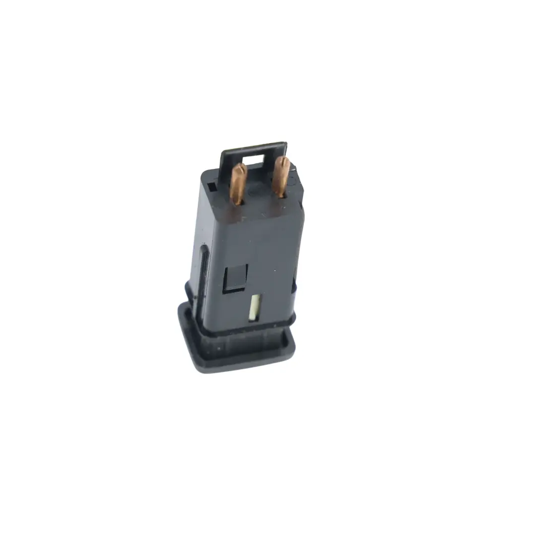 Interruttore Pulsante Tetto Apribile per Land Rover Discovery 2 L318 con numero di parte YUG102450 Land Rover Discovery 2 L318 Interruttore Pulsante Tetto Apribile - SKU YUG102450 - Numero di parte YUG102450