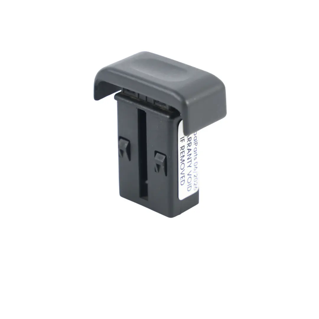 Cruise Control Switch Button to Land Rover Discovery 2 L318 with Part number YUH100370 Land Rover Discovery 2 L318 Cruise Control Switch Button - SKU YUH100370 - Part number YUH100370