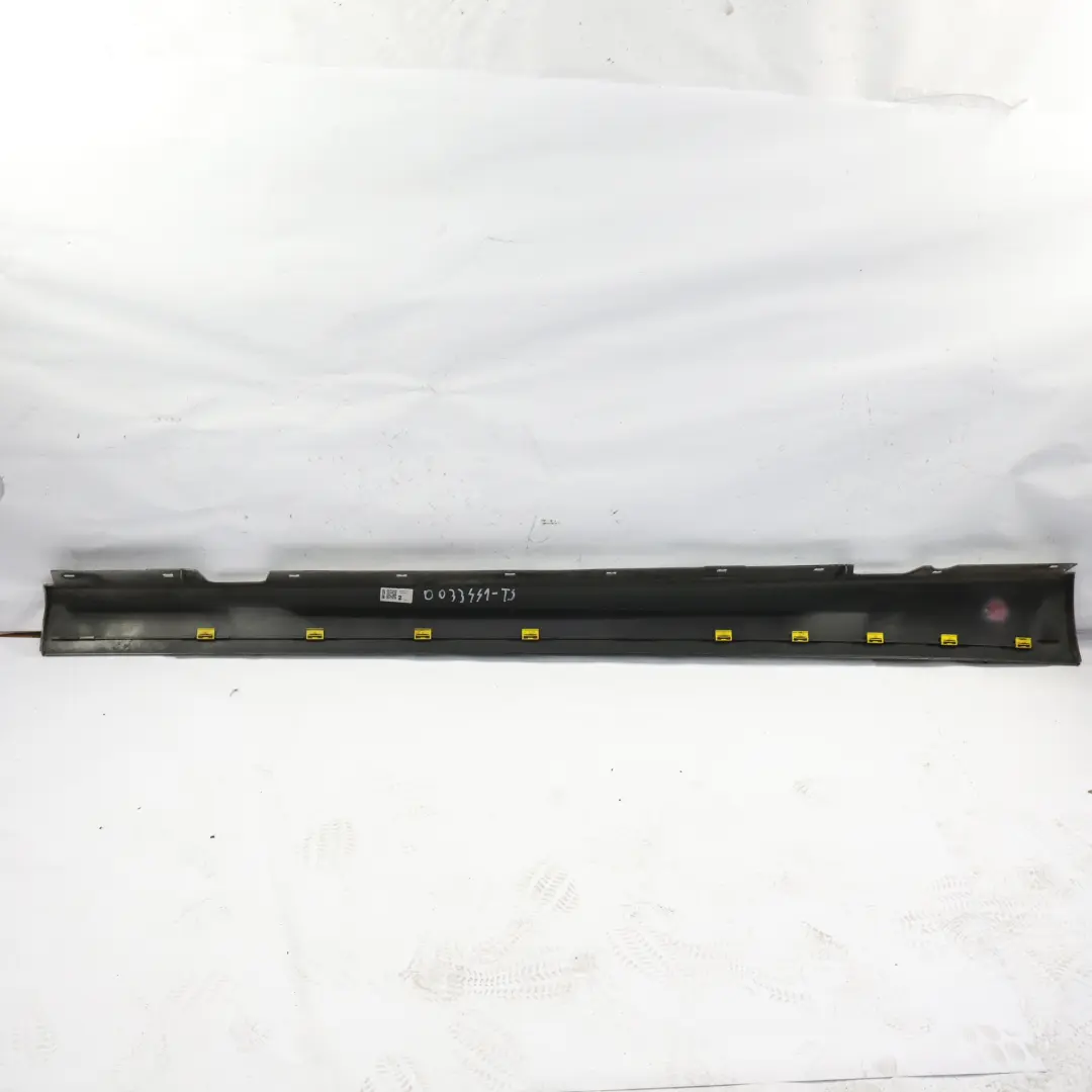 listwa próg lewy titansilber M-PAKIET do BMW E90 o numerze 0033441 BMW E90 listwa próg lewy titansilber M-PAKIET - SKU 0033441-TS - Numer Części 0033441