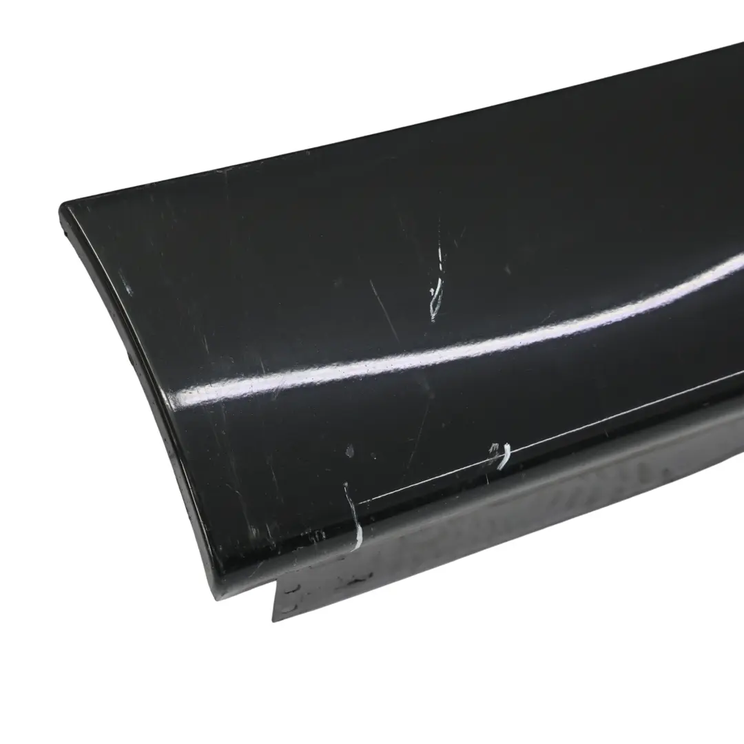 Sill Strip Faldon Lateral Derecho Negro Zafiro - 475 para BMW E90 LCI M Sport con número de pieza 0037230 BMW E90 LCI M Sport Sill Strip Faldon Lateral Derecho Negro Zafiro - 475 - SKU 0037230-BS2 - Número de pieza 0037230