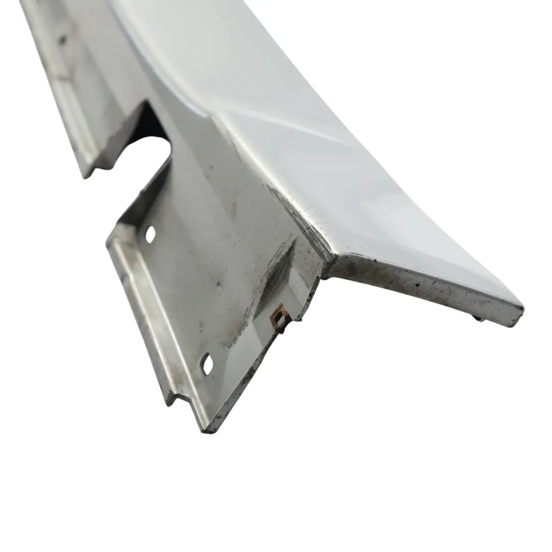 Nakładka listwa próg prawy titansilber do BMW E60 E61 o numerze 0150278 BMW E60 E61 Nakładka listwa próg prawy titansilber - SKU 0150278-TS5 - Numer Części 0150278