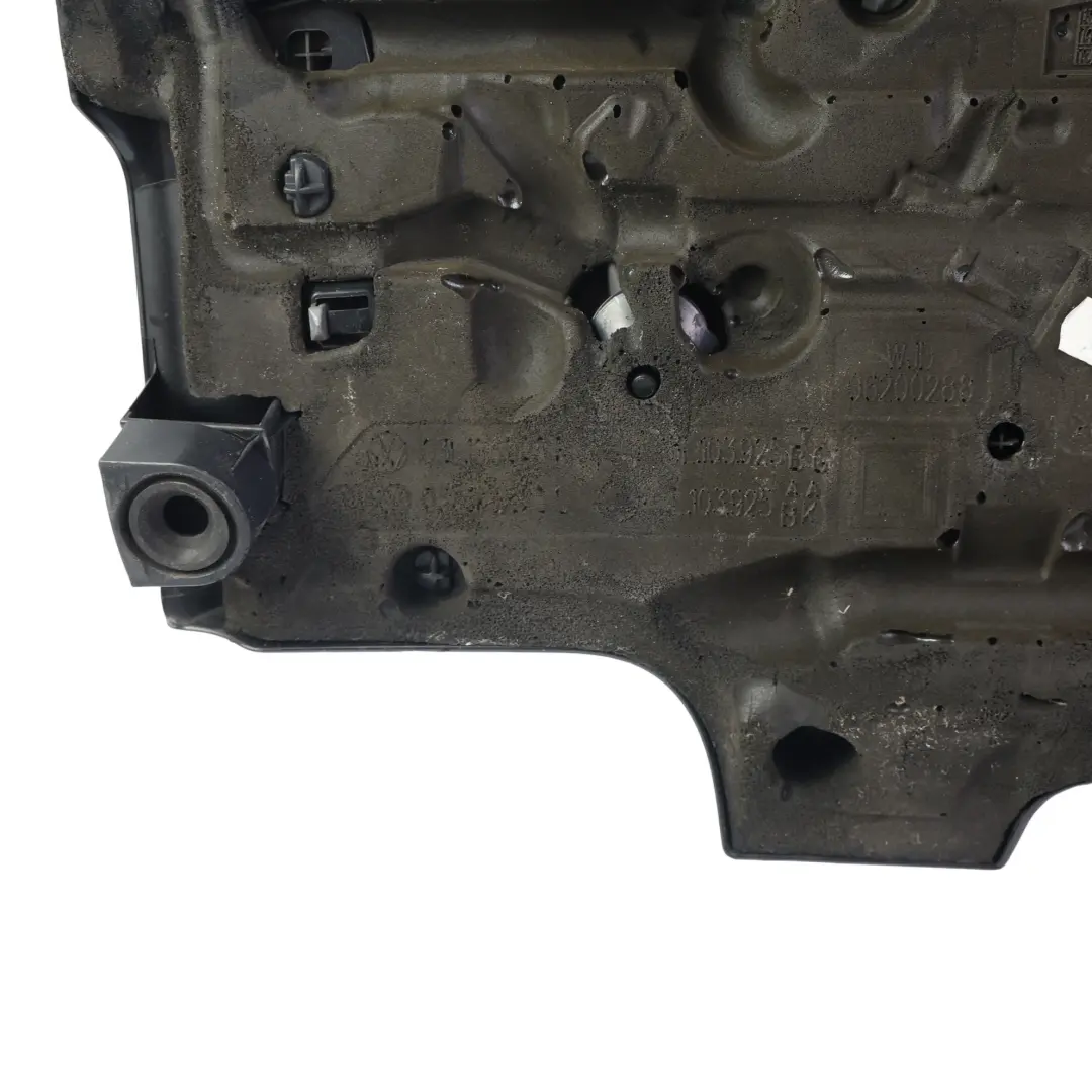 Top Covering Panel to Engine Cover Volkswagen VW Sharan Diesel 2.0 TDI with Part number 03L103925R Engine Cover Volkswagen VW Sharan Diesel 2.0 TDI Top Covering Panel - SKU 03L103925R - Part number 03L103925R