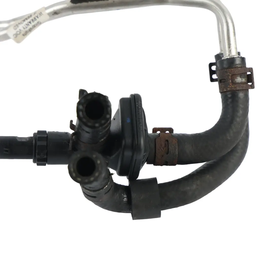 Tuyau Conduite Carburant 2.0 TDI CAAB pour Volkswagen Transporter T5 à propos du numéro de pièce 03L130308C Volkswagen Transporter T5 Tuyau Conduite Carburant 2.0 TDI CAAB - SKU 03L130308C - Numéro de pièce 03L130308C