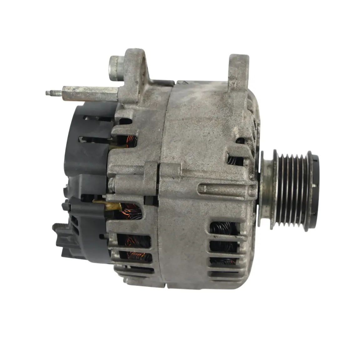 Volkswagen Passat B7 Alternatore Generatore 1.6 2.0 TDI Valeo 180A - SKU 03L903023B - Numero di parte 03L903023B