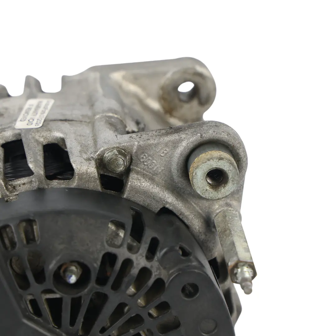 Alternatore Generatore 1.6 2.0 TDI Valeo 180A per Volkswagen Passat B7 con numero di parte 03L903023B Volkswagen Passat B7 Alternatore Generatore 1.6 2.0 TDI Valeo 180A - SKU 03L903023B - Numero di parte 03L903023B