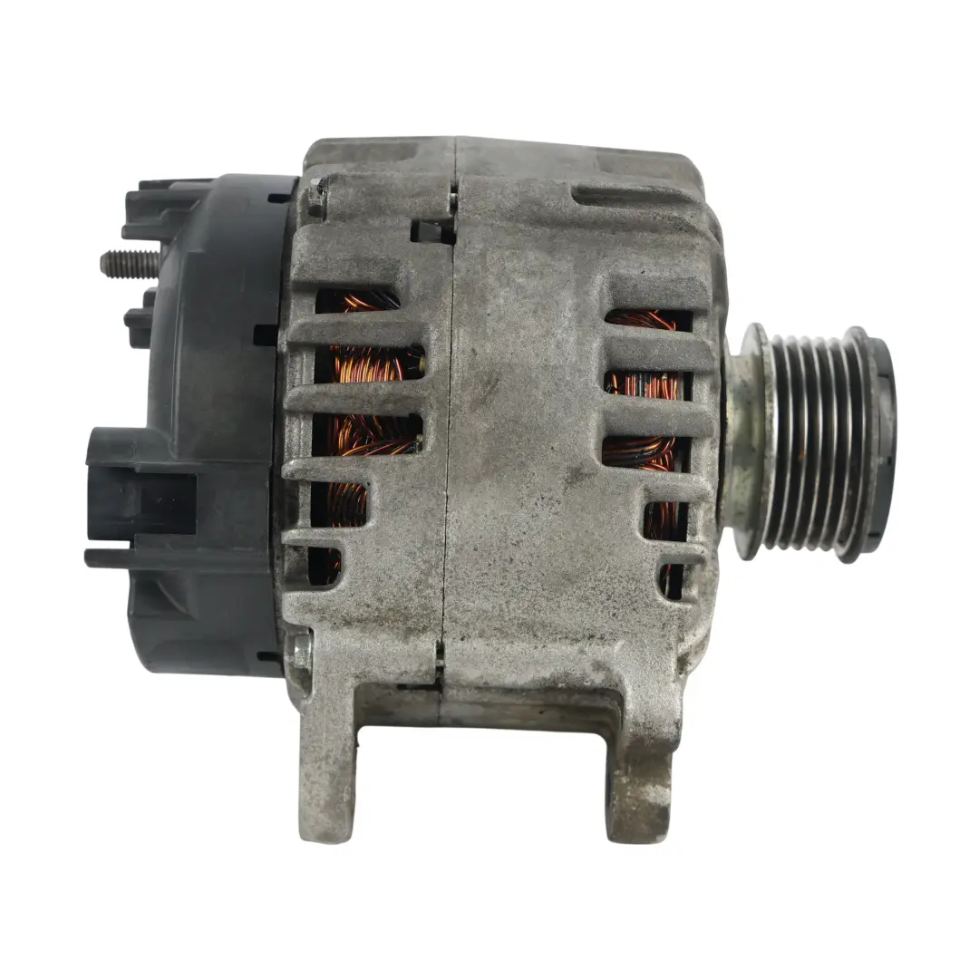 Volkswagen Passat B7 Alternatore Generatore 1.6 2.0 TDI Valeo 180A - SKU 03L903023B - Numero di parte 03L903023B