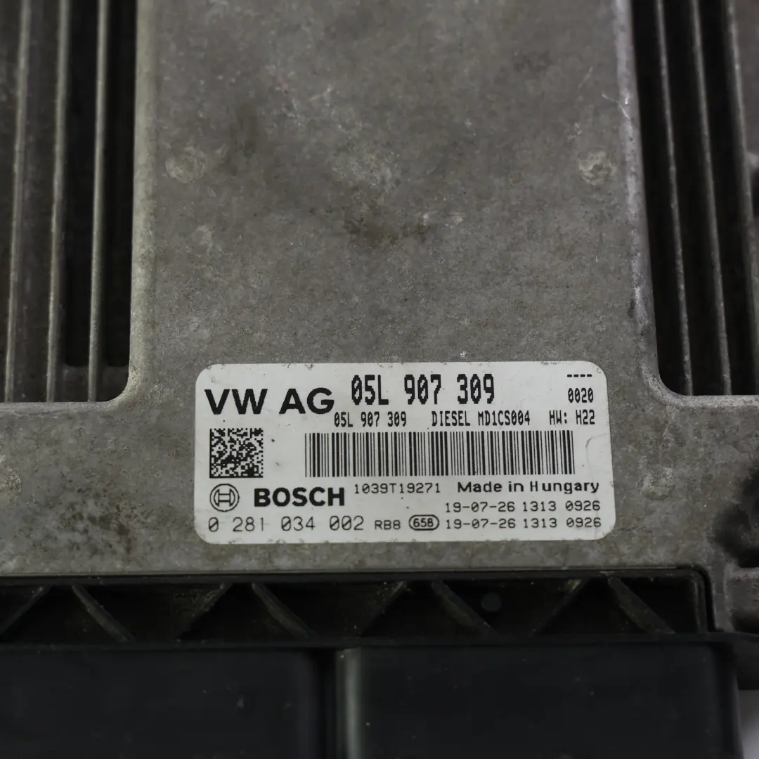 DTNB 136HP Engine Control Unit ECU Automatic to Audi A4 B9 A5 F5 30 TDI with Part number 05L907309 Audi A4 B9 A5 F5 30 TDI DTNB 136HP Engine Control Unit ECU Automatic - SKU 05L907309 - Part number 05L907309