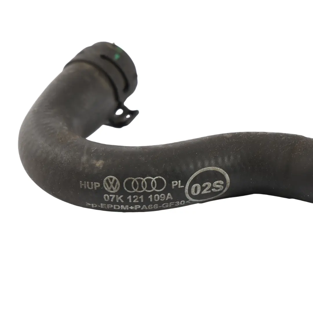 Audi RS Q3 8U Tuyau Conduite Liquide Refroidissement Moteur 2.5 TFSI - SKU 07K121109A - Numéro de pièce 07K121109A