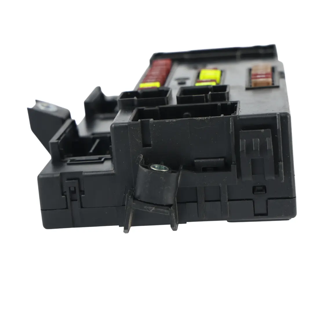 Body Control Module BCM Fuse Box to Citroën Boxer Relay with Part number 1398635080 Citroën Boxer Relay Body Control Module BCM Fuse Box - SKU 1398635080 - Part number 1398635080