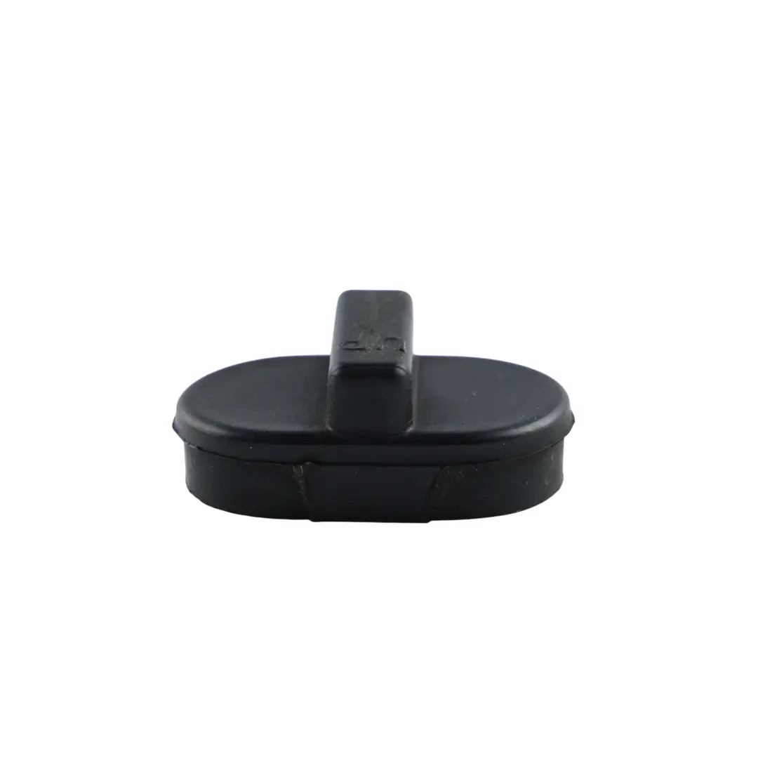 MK3 Tapa Protección Polvo Faro Delantero 4VFX-13K046-B para Ford Focus con número de pieza 13K046B Ford Focus MK3 Tapa Protección Polvo Faro Delantero 4VFX-13K046-B - SKU 13K046B - Número de pieza 13K046B