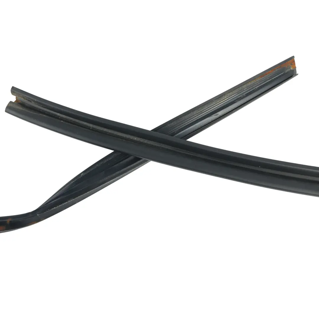 Ford Ranger Mk4 Front Door Glass Window Run Channel Seal Gasket Left N/S - SKU 1452755 - Part number 1452755