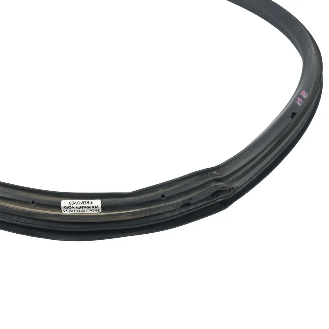 Mk4 Guarnizione Finestrino Porta Posteriore Destra per Ford Ranger con numero di parte 1453479 Ford Ranger Mk4 Guarnizione Finestrino Porta Posteriore Destra - SKU 1453479 - Numero di parte 1453479