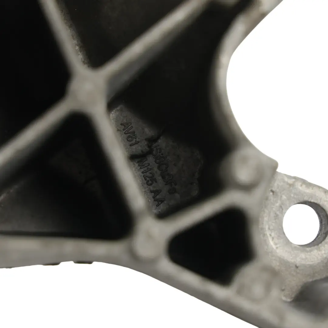 MK2 Getriebe Halterung Oben Diesel AV61-7M125-AA für Ford C-Max mit Teilenummer 1684930 Ford C-Max MK2 Getriebe Halterung Oben Diesel AV61-7M125-AA - SKU 1684930 - Teilenummer 1684930