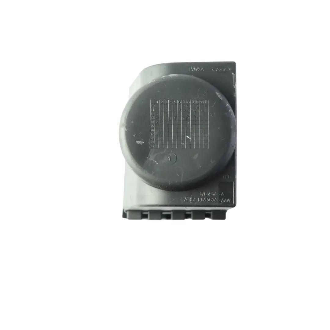C520 Mittelkonsole Gummi Einsatz Becherhalter AM51-R045G34-AAW für Ford Kuga mit Teilenummer 1699904 Ford Kuga C520 Mittelkonsole Gummi Einsatz Becherhalter AM51-R045G34-AAW - SKU 1699904 - Teilenummer 1699904