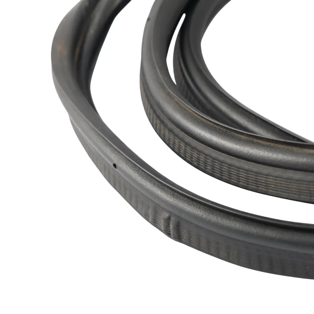 Ford Fiesta Mk7 Hatchback Boot Lid Tailgate Rubber Weatherstrip Seal - SKU 1747419 - Part number 1747419