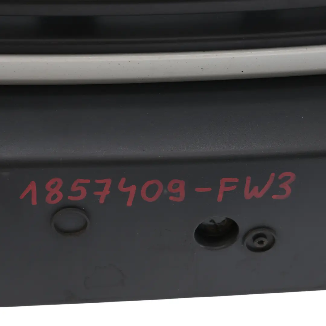 Mk8 Górna Kratka Zderzaka Przedniego Panel Biały Frozen Z2 do Ford Transit o numerze 1857409 Ford Transit Mk8 Górna Kratka Zderzaka Przedniego Panel Biały Frozen Z2 - SKU 1857409-FW3 - Numer Części 1857409