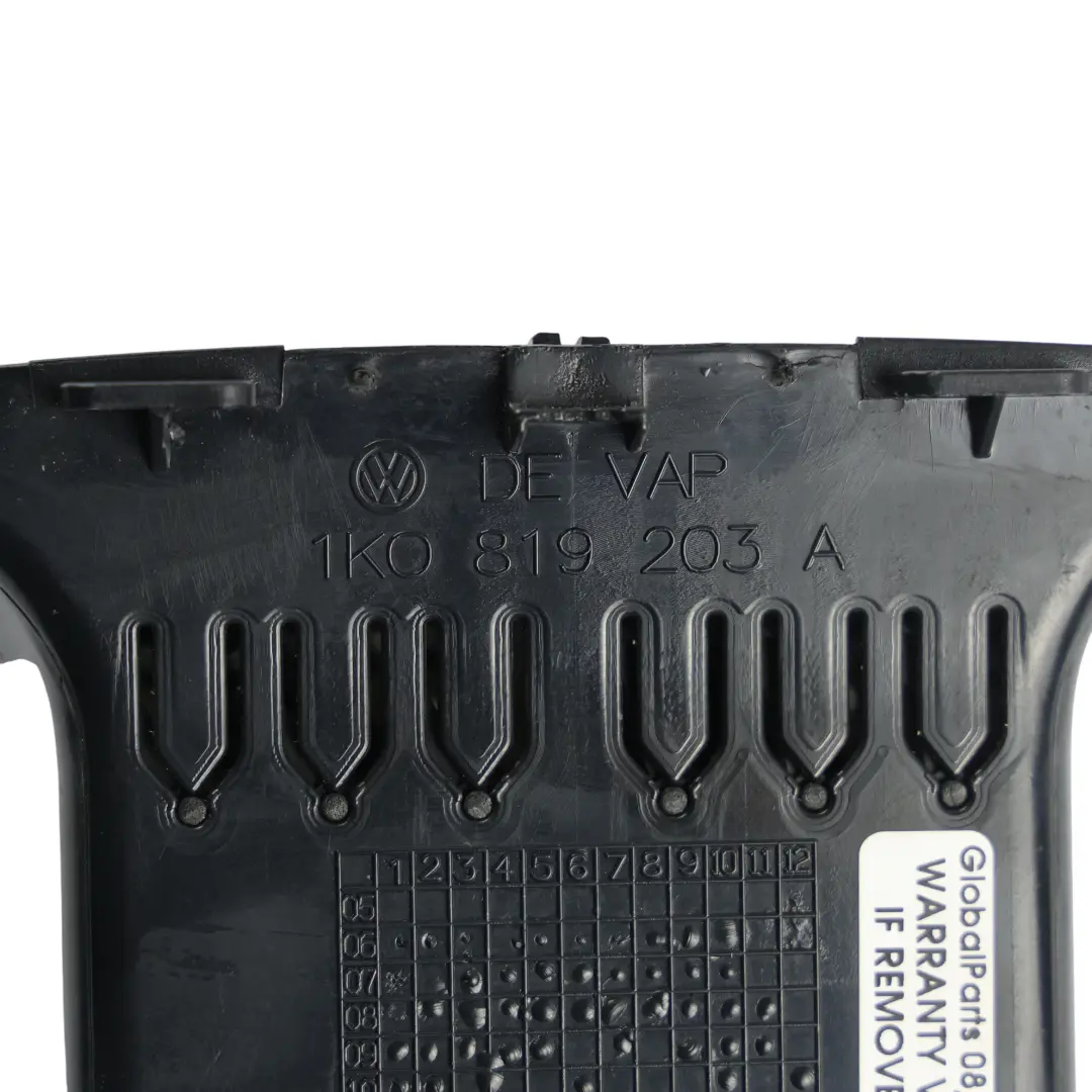 MK6 Guida Condotto Ventilazione Console Centrale Posteriore per VW Golf con numero di parte 1K0819203A VW Golf MK6 Guida Condotto Ventilazione Console Centrale Posteriore - SKU 1K0819203A - Numero di parte 1K0819203A